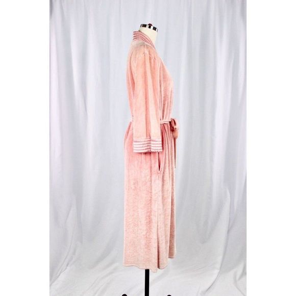 Vintage 1960's Pink Velvet Quilted Satin Robe Dressing Gown - Picture 4 of 13